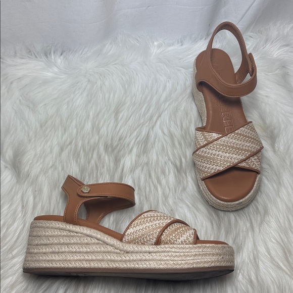 Karl Lagerfeld Paris Celeste Tan/Cream Woven‎ Espadrille Sandals Sz 10